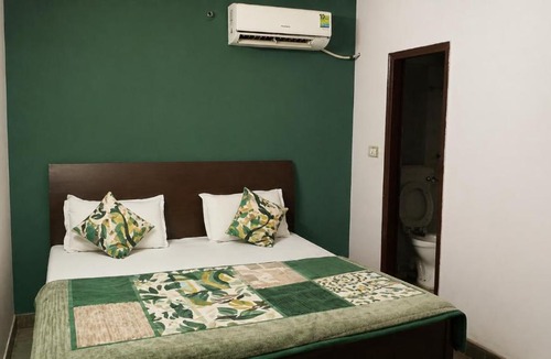 Sector 45 Hotel | Hotel The Height
