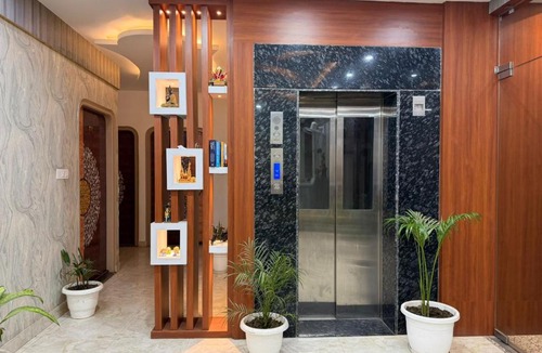 Varanasi Hotel | Hotel The Pushpraj