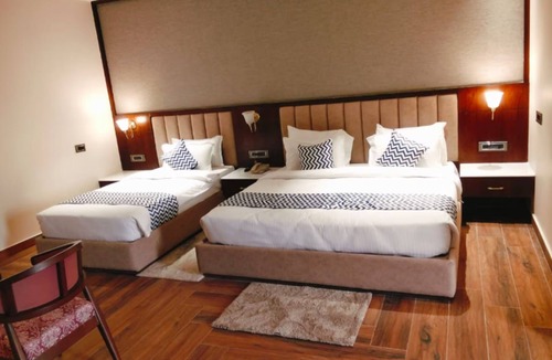 Marhi Hotel | Hotel The Vijay Villas