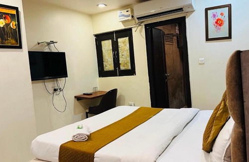 Kanpur Hotel | Hotel The Villa By MNG Rooms