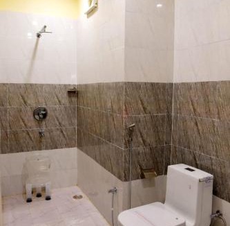 Varanasi Hotel | Hotel Tridev Grand