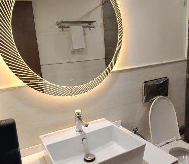 Ghaziabad Hotel | Hotel Tushar Elegant