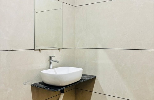 Bhopal Hotel | Hotel Venus Stays Near Prestige College Bhopal