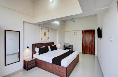 Allahabad Hotel | Hotel Vijai Square