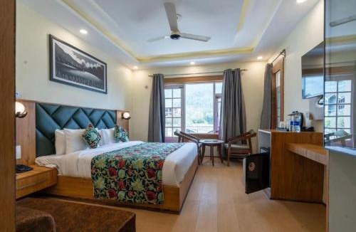 Pahalgam Hotel | Hotel Village Corner