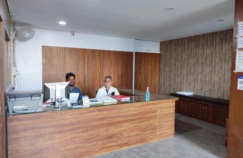 Rajpipla Hotel | Hotel Vraj
