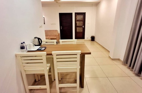 Vayittiri Hotel | Hotel Wayanad gate