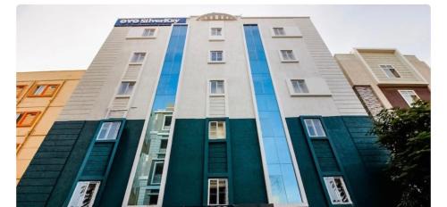 Gachibowli Hotel | Hotel White House