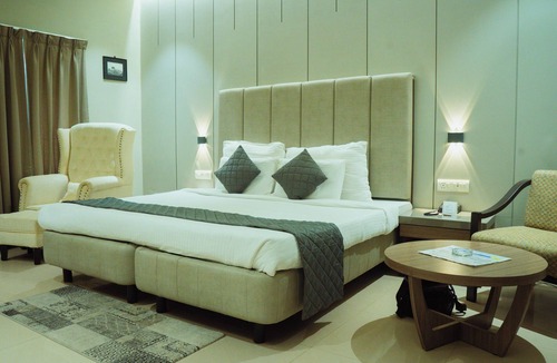 Civil Lines Hotel | Hotel Yatrik