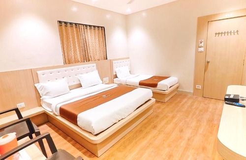 Shirdi Hotel | Hotel Yog Palace Newly Renovated
