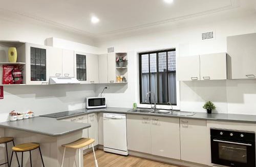 Fairfield Heights House | House on Hamilton-No Party/Event