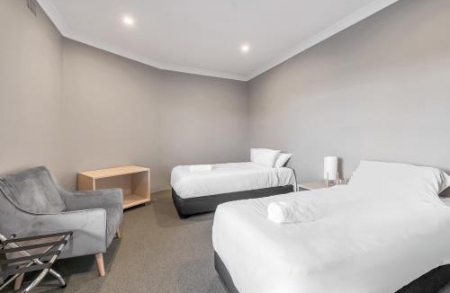 Five Dock Hotel | Illinois Hotel