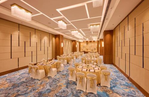 Gurugram Hotel | Iris Sarovar Portico