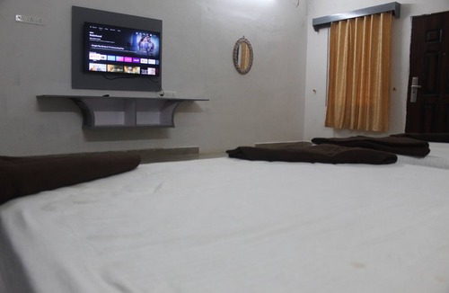 Tenkasi Resort | Ivory Inn