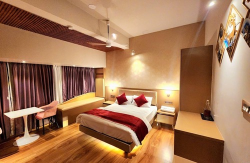 Kochi Hotel | J&G Royal Stay- A Boutique Hotel