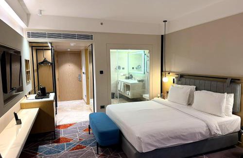 Varanasi Hotel | J J Plaza JHV Cantonment Varanasi
