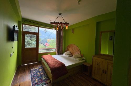 Old Manali Bed & Breakfast | Jack of all