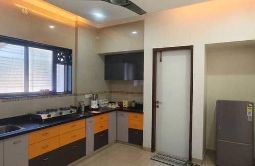 Nashik Villa | Jagshali Villa: Modern 2BHK with Karaoke & 50" TV