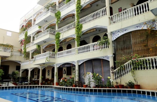 Bani Park Hotel | Jasvilas