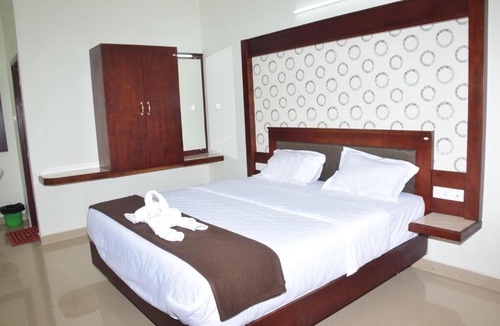 Kodaikanal House | JEYAM PALACE Homestay