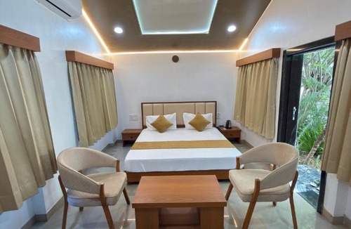 Nathdwara House | JIMOJI FOREST VILLA 966O9O1OO6 ULTIMATE 5BHK WITH INFINITY POOL JUST 6km FROM Shreenathji Temple By SK