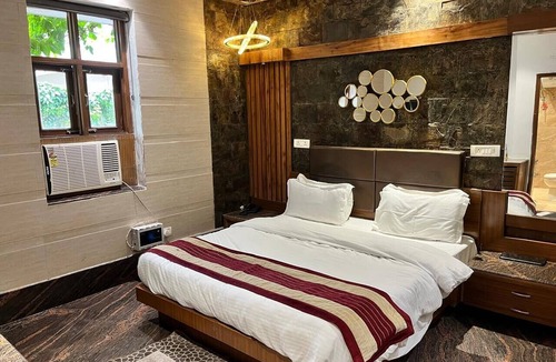 Dehradun Hotel | JJK AT STAY HOME