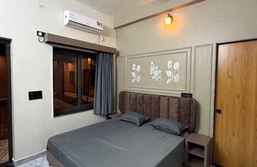 Village Hokra Hotel | JSR Palace