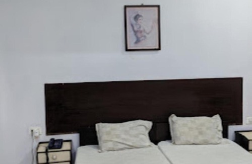 Maihar Hotel | Kadambari Hotel and Restaurant Patehra
