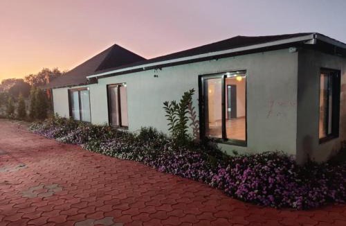 Ujjain Villa | Kanakdhara farmhouse