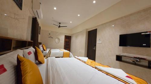 Enathur Hotel | Kanchi Crown Residency