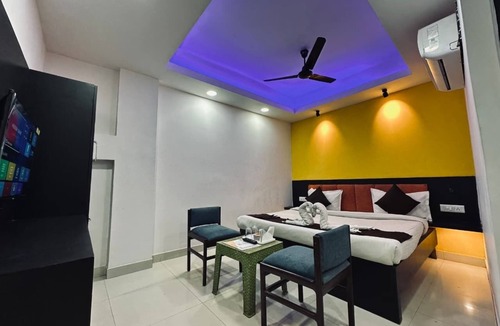 Bhopal Hotel | Kanha Gold