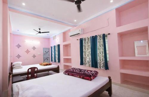 Deoghar Hotel | Kaveri Palace - 5min walking distence from Baidnathdham Tample