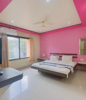 Shirdi Hotel | KDM Hotel Sai Geeta Shirdi a walk away from Saibaba Temple