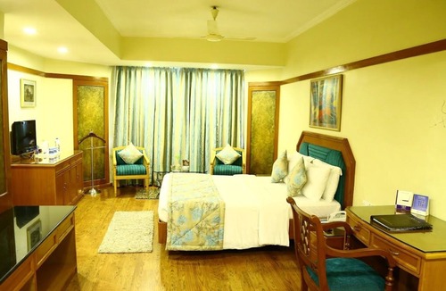 Tirupati Hotel | Kences, Tirupati