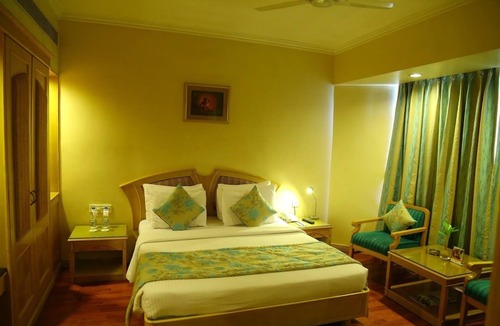 Tirupati Hotel | Kences, Tirupati