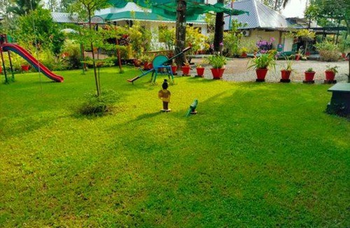 Ettumanoor Hotel | Kgees Homestay near Medical College