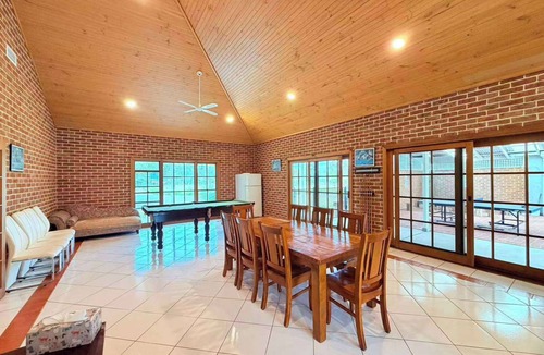 Worrigee House | King and Single Room in Spacious Farmhouse