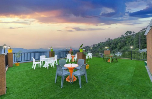 Fagu Hotel | "Kufri Retreat Residences" l Multi Cuisine Restaurant l Conference Hall l Scenic Venues for Private Parties l Basic First Aid l Spacious Car Parking l Managed By ExoticStays Group
