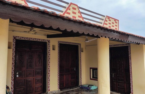 Dholavira Bed & Breakfast | Kutchi Niwas Homestay Dholavira