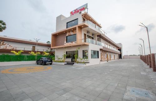 Tiruchendur Hotel | La Antaraa