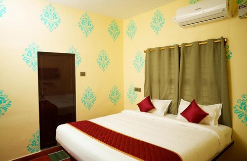 Kalapettai Hotel | La Brindhavan