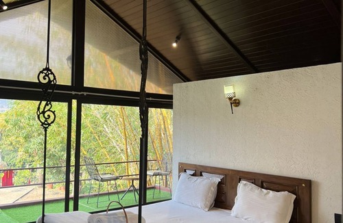 Ghodegaon Hotel | La Moire Resort
