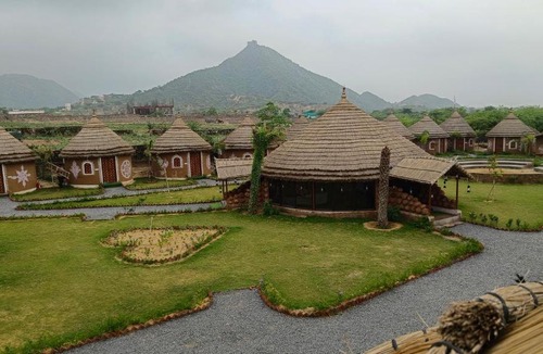 Pushkar Resort | Laal Gaon - Hotel Near Brahma Temple, Pushkar