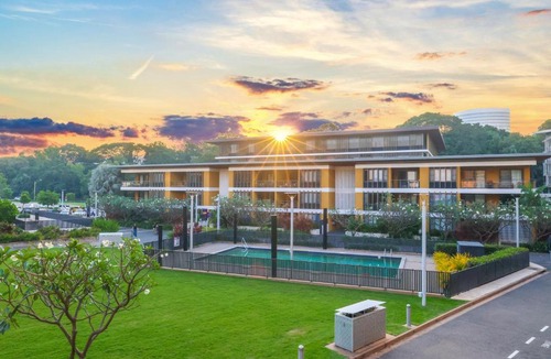 Darwin City Centre Apartment | Lagoon Glow - Waterfront Sunsets and Poolside Days