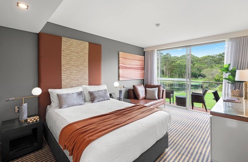 Macquarie Park Hotel | Lakeside Hotel and Conference Centre