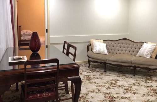 Eaglehawk Apartment | Lakeside Serenity Eaglehawk