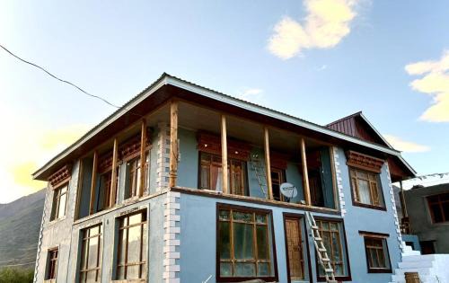 Kargil House | Lalung House