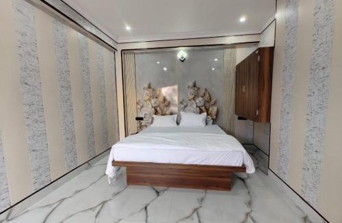 Patna Hotel | Laxmi Kantam Vatika