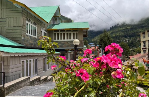 Lachung Hotel | Lecoxy Resort
