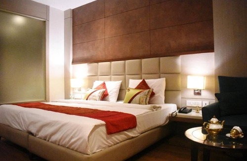Chhatarpur Hotel | Lemonwood Suites